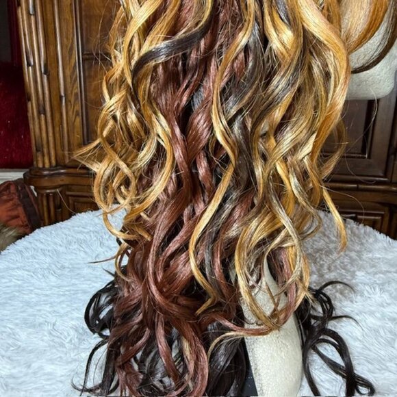 Pazazz PL-Judi Designer Collection 27" Lace Front Wavy Color F467 Synthetic Wig - Picture 12 of 16